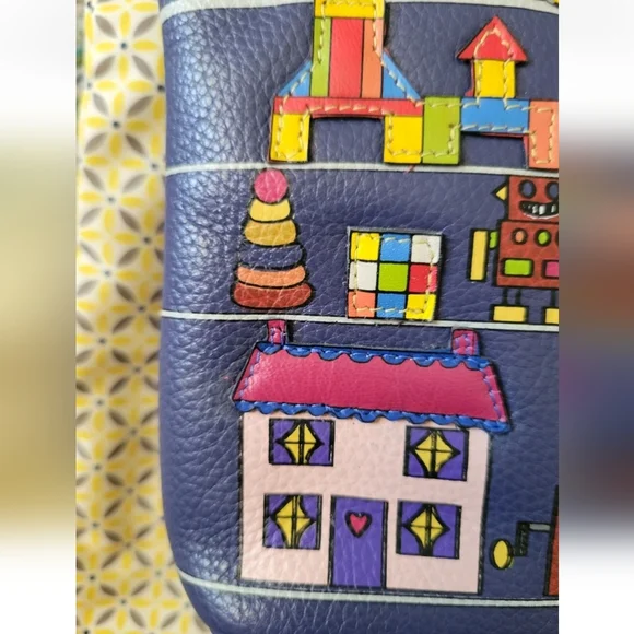 Mala Beaus The Toy Shop Midi Cross Body Bag - Picture 7 of 17